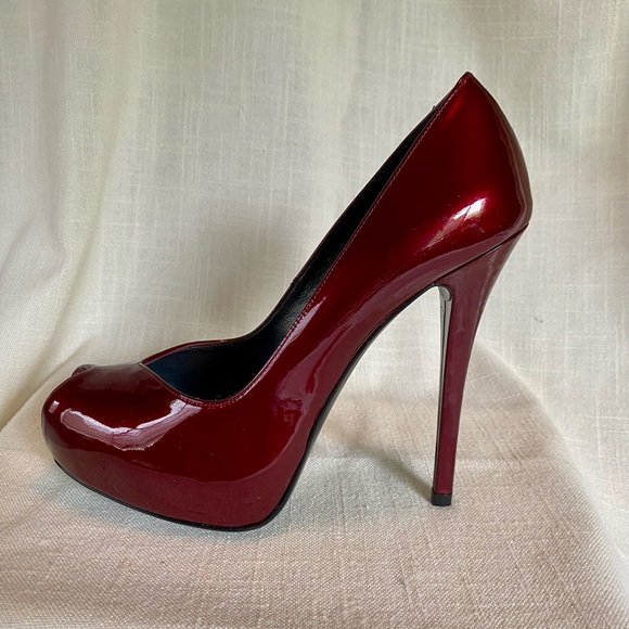 NEW Stuart Weitzman Platform Stiletto Pumps - Picture 9 of 9
